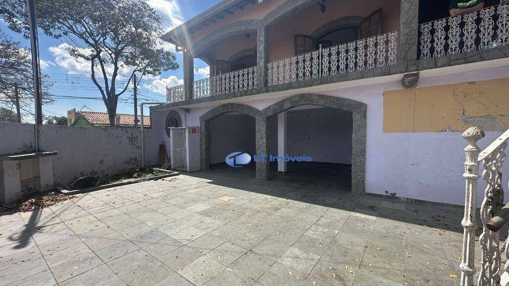 Casa, 3 quartos, 322 m² - Foto 1