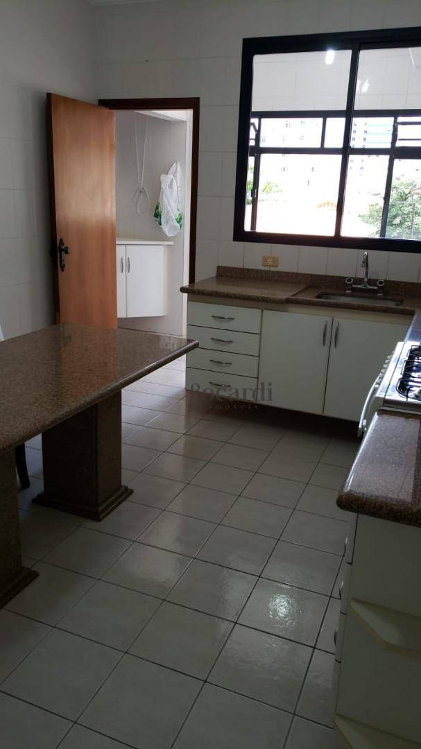 Apartamento à venda com 3 quartos, 118m² - Foto 31