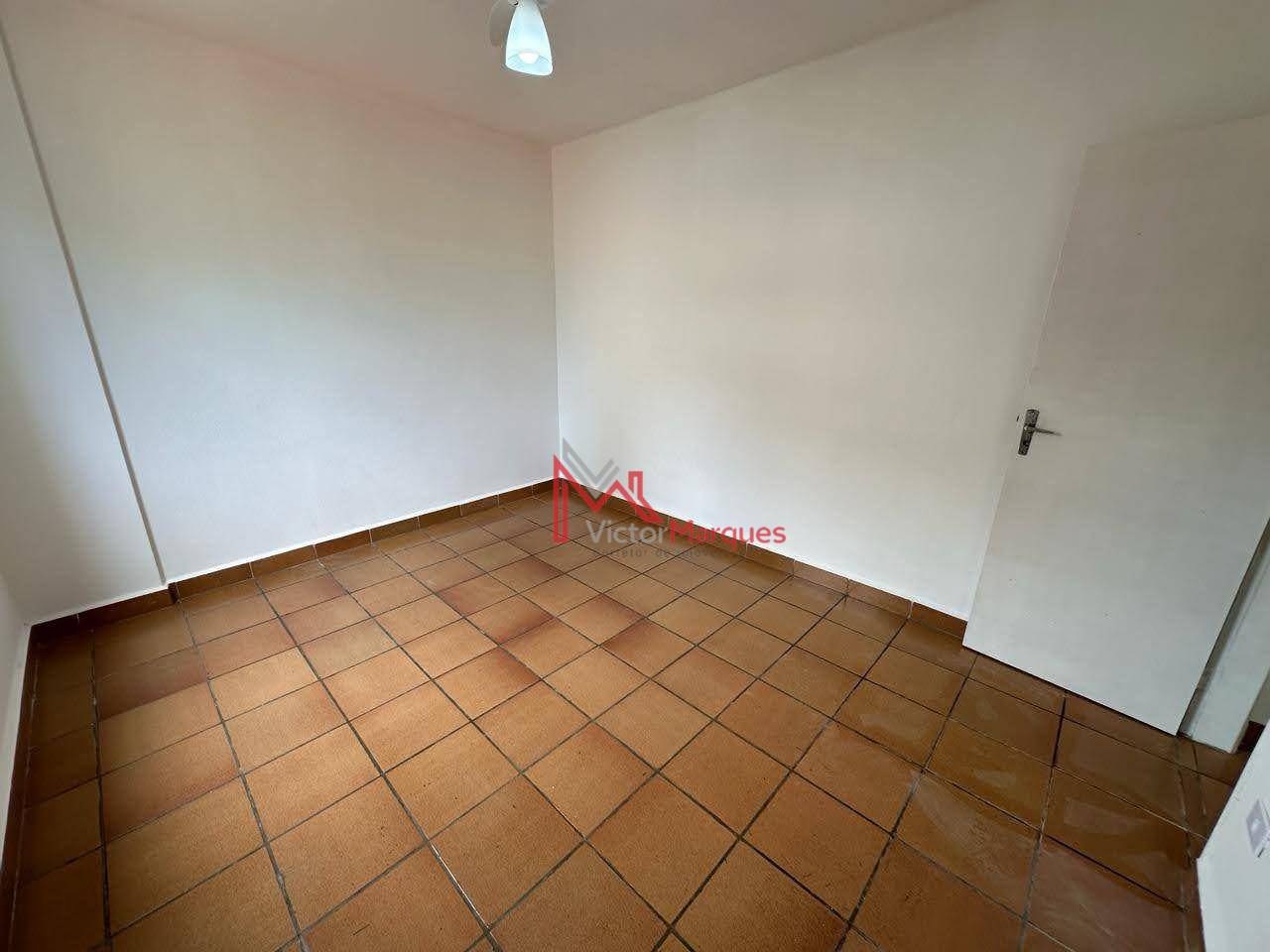 Apartamento à venda com 1 quarto, 42m² - Foto 12