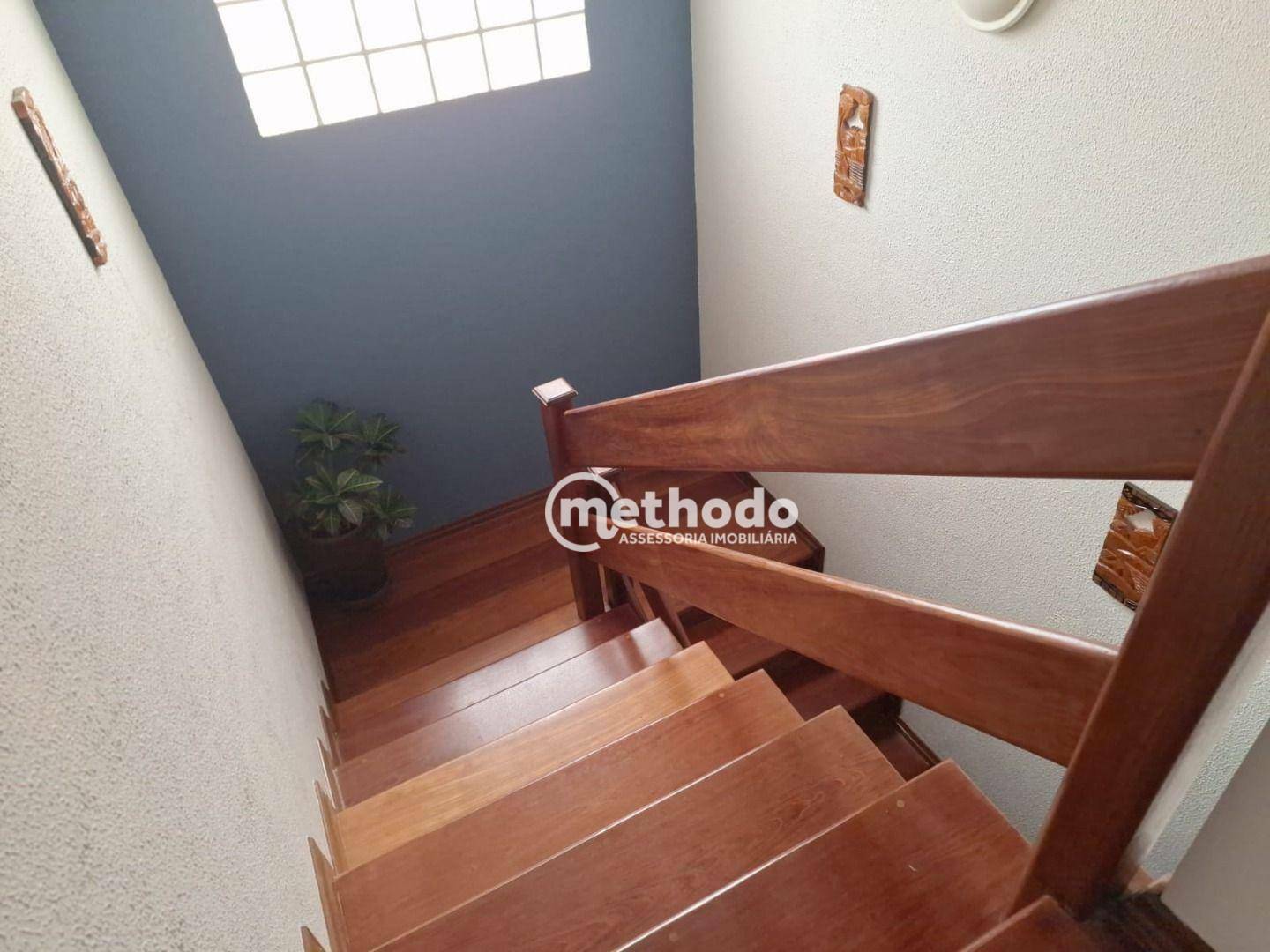 Casa à venda com 3 quartos, 240m² - Foto 26