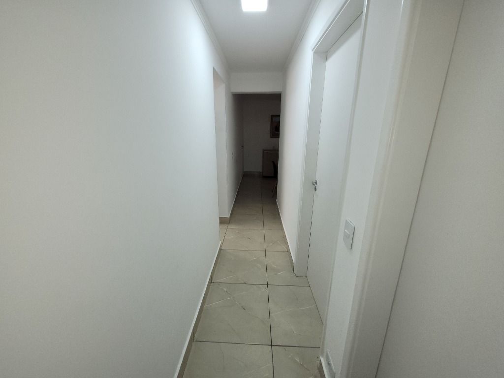 Apartamento à venda com 2 quartos, 80m² - Foto 11