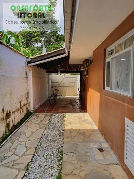 Casa à venda com 4 quartos, 180m² - Foto 12