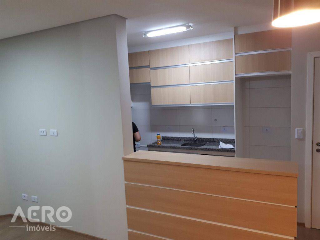 Apartamento para alugar com 3 quartos, 98m² - Foto 7