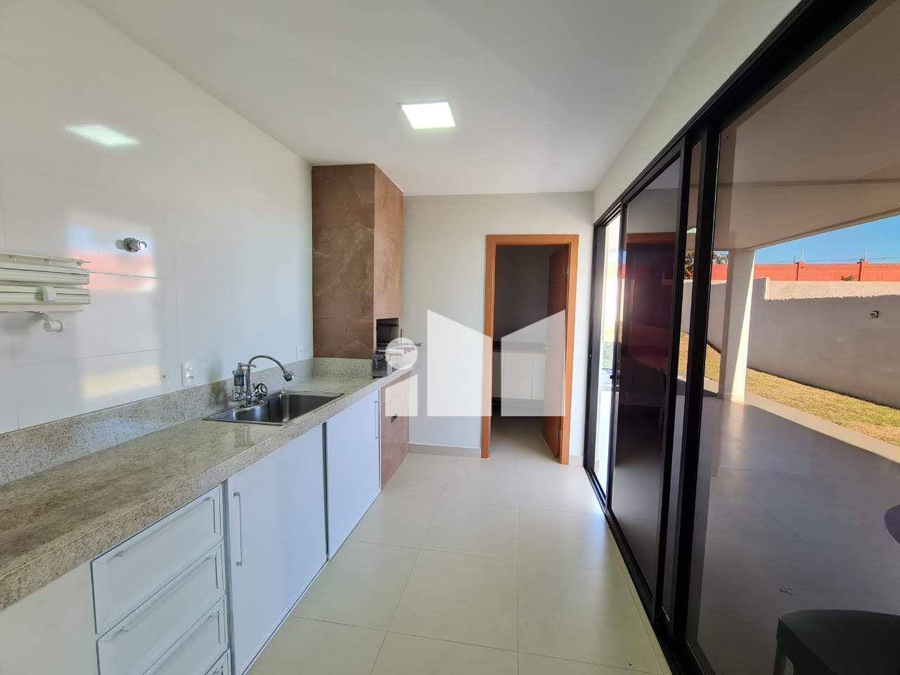 Casa, 4 quartos, 300 m² - Foto 33