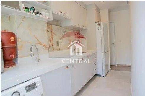 Apartamento à venda com 3 quartos, 66m² - Foto 3