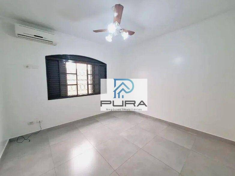 Casa para alugar com 3 quartos, 232m² - Foto 10