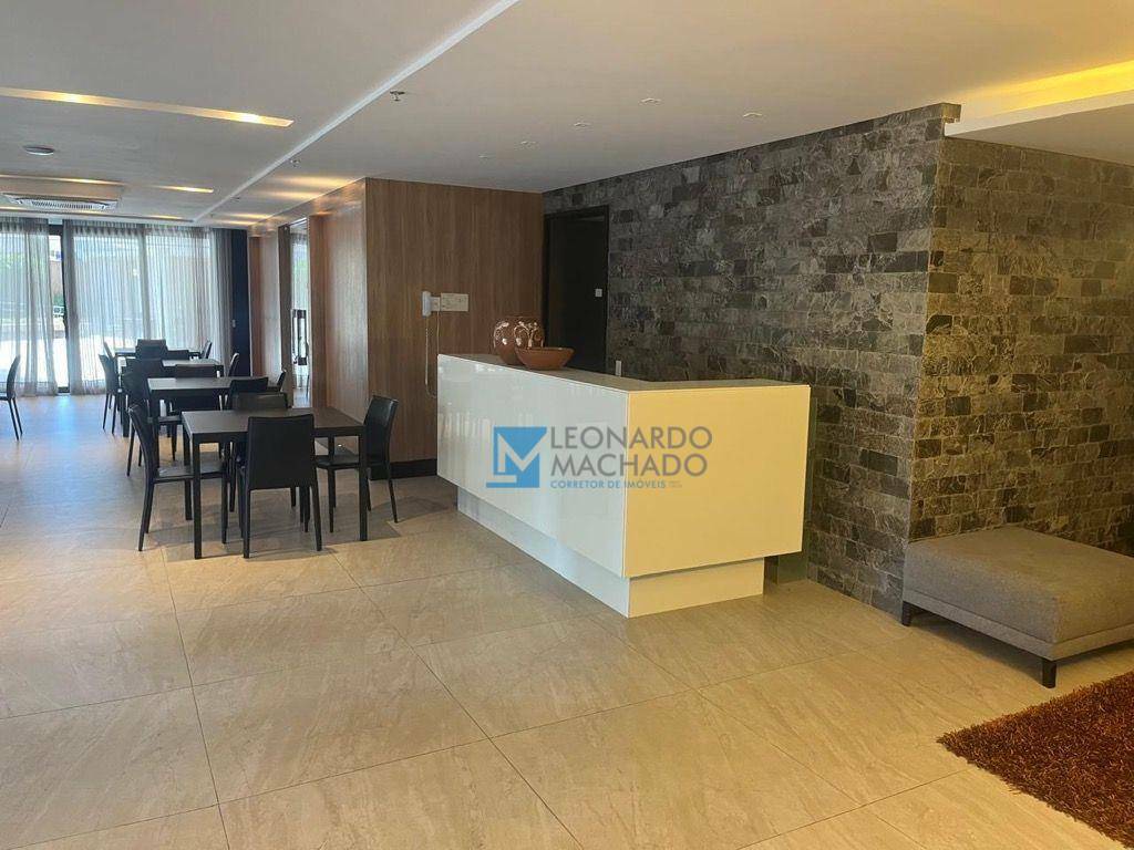 Apartamento à venda com 4 quartos, 220m² - Foto 3