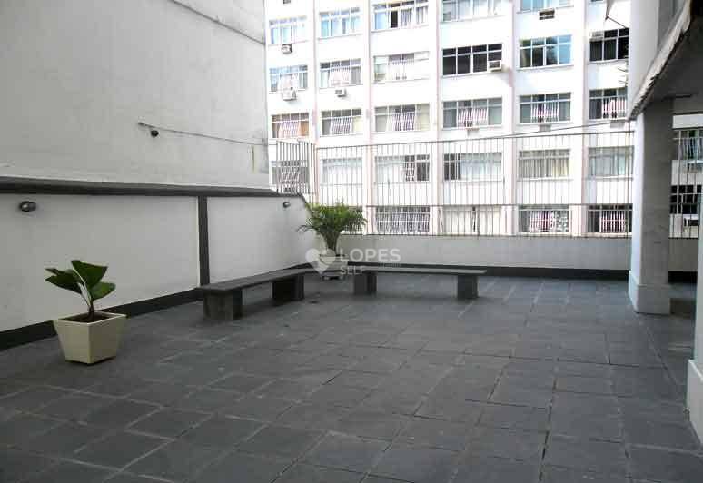 Apartamento à venda com 1 quarto, 58m² - Foto 15