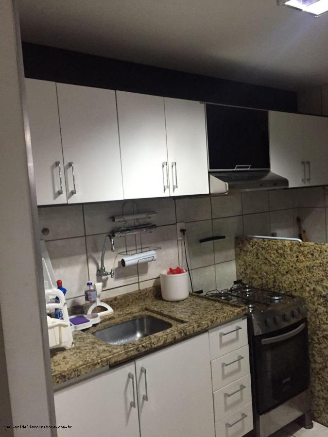 Apartamento à venda com 2 quartos, 65m² - Foto 18