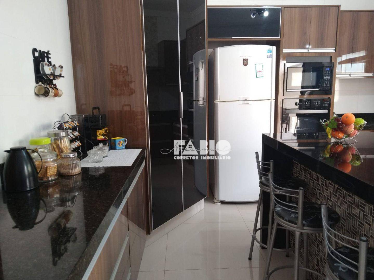 Casa de Condomínio à venda com 4 quartos, 340m² - Foto 23