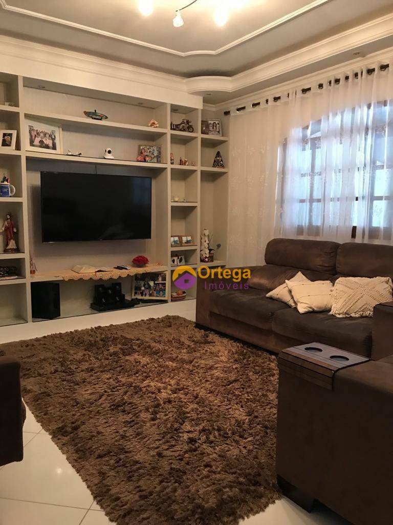 Casa à venda com 3 quartos, 180m² - Foto 3