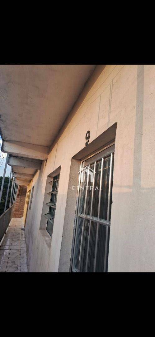 Sobrado à venda com 9 quartos, 160m² - Foto 11