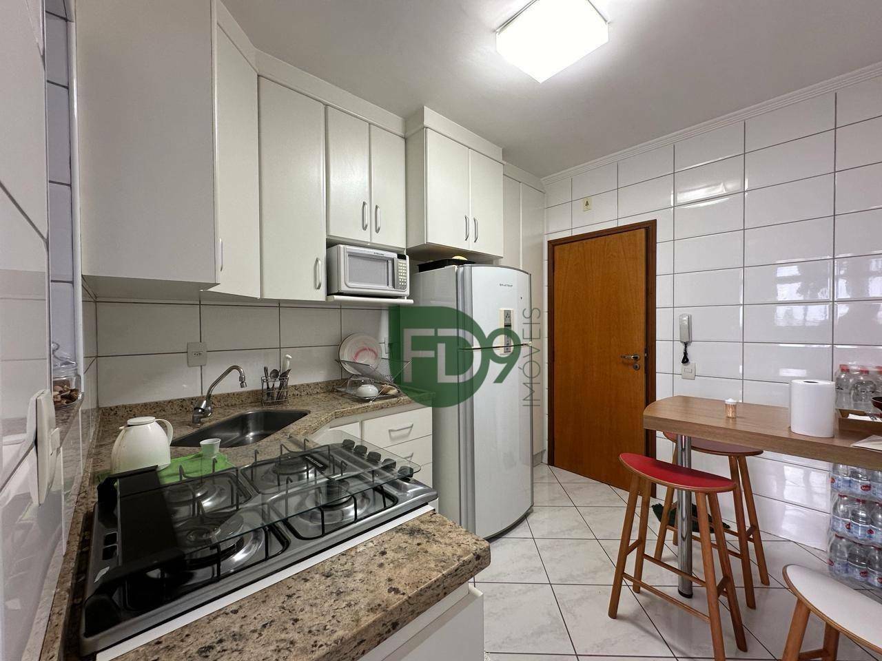 Apartamento à venda com 3 quartos, 75m² - Foto 24