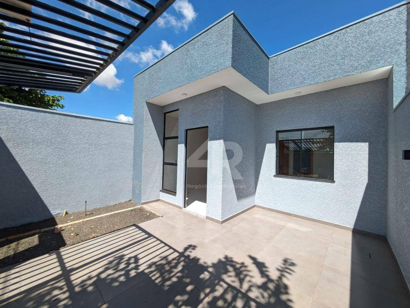 Casa à venda com 2 quartos, 55m² - Foto 4