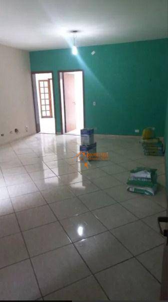 Sobrado à venda com 3 quartos, 200m² - Foto 4