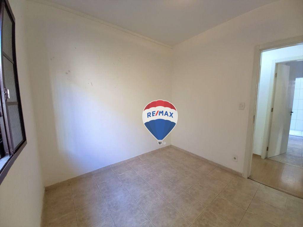 Casa à venda com 3 quartos, 240m² - Foto 18