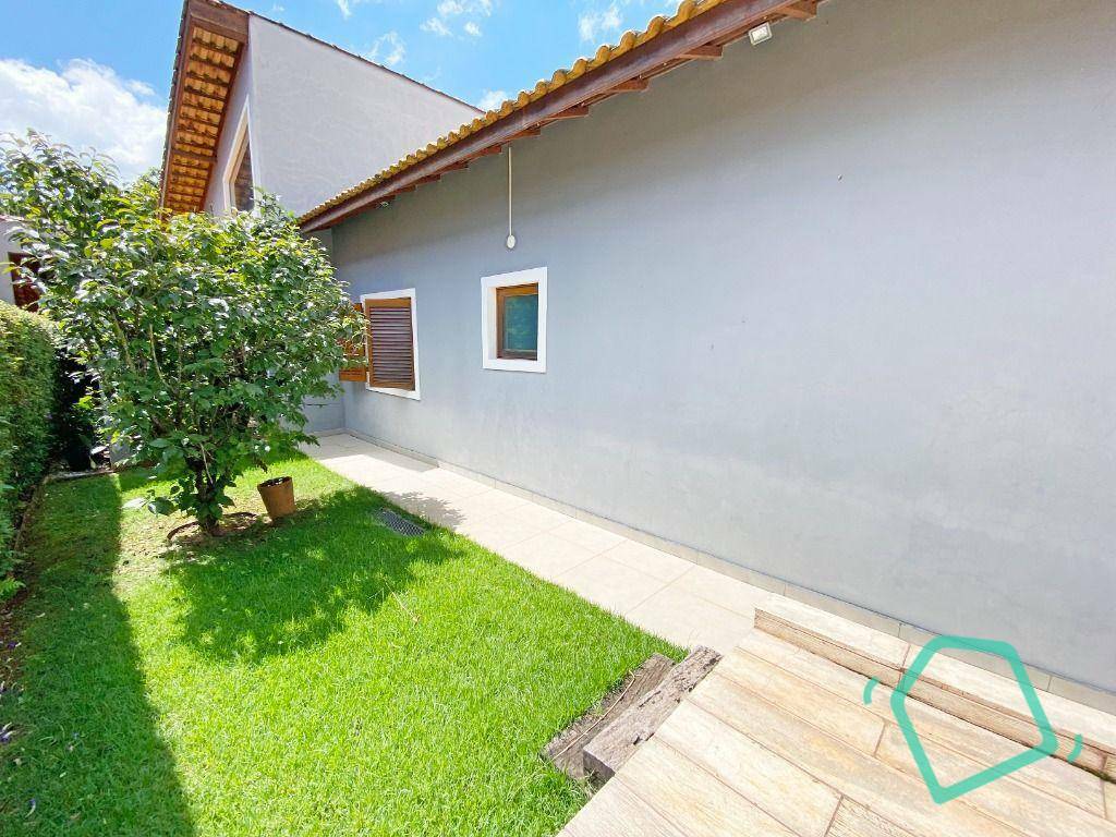 Casa de Condomínio à venda com 3 quartos, 239m² - Foto 36