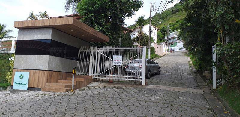 Casa de Condomínio à venda com 3 quartos, 250m² - Foto 18