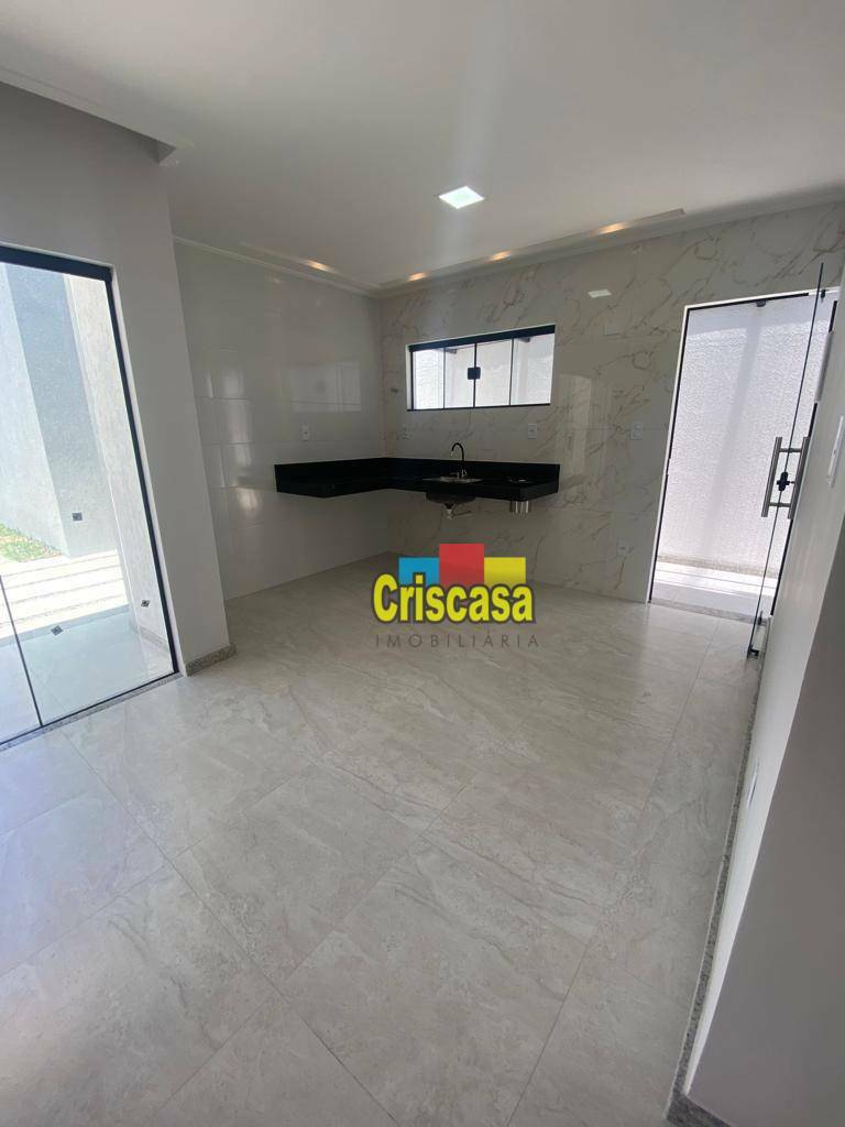 Casa à venda com 2 quartos, 70m² - Foto 4