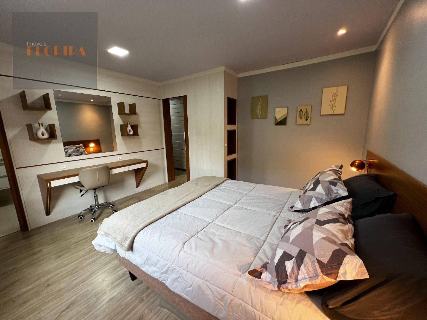 Casa, 3 quartos, 310 m² - Foto 1