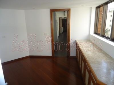 Apartamento para alugar com 2 quartos, 234m² - Foto 10