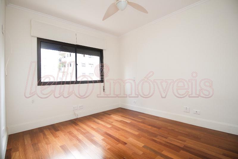 Apartamento à venda com 4 quartos, 215m² - Foto 19