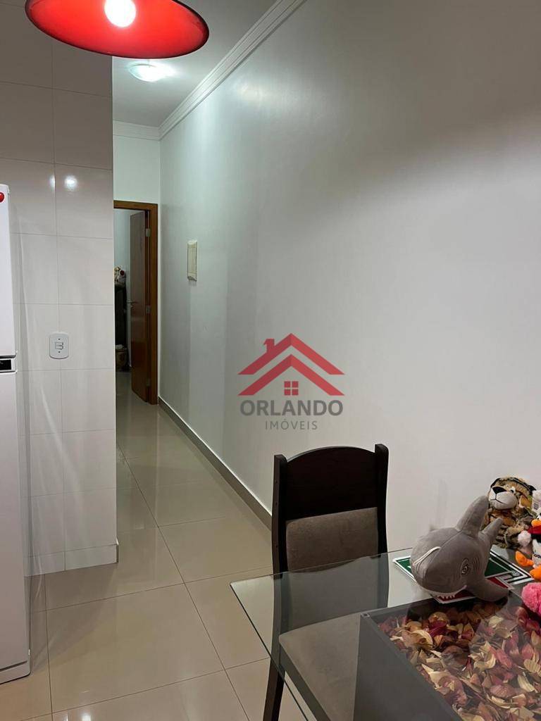 Apartamento à venda com 2 quartos, 67m² - Foto 3