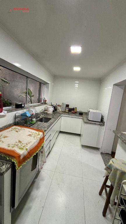 Sobrado à venda com 3 quartos, 230m² - Foto 5