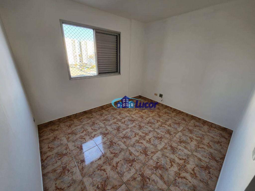 Apartamento para alugar com 3 quartos, 65m² - Foto 10