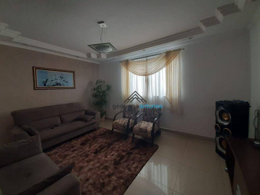 Casa, 3 quartos, 177 m² - Foto 2