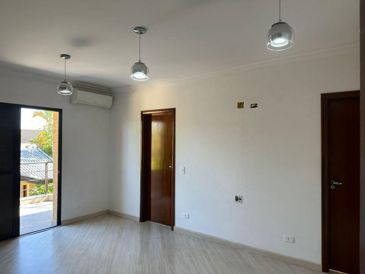Casa para alugar com 4 quartos, 460m² - Foto 16
