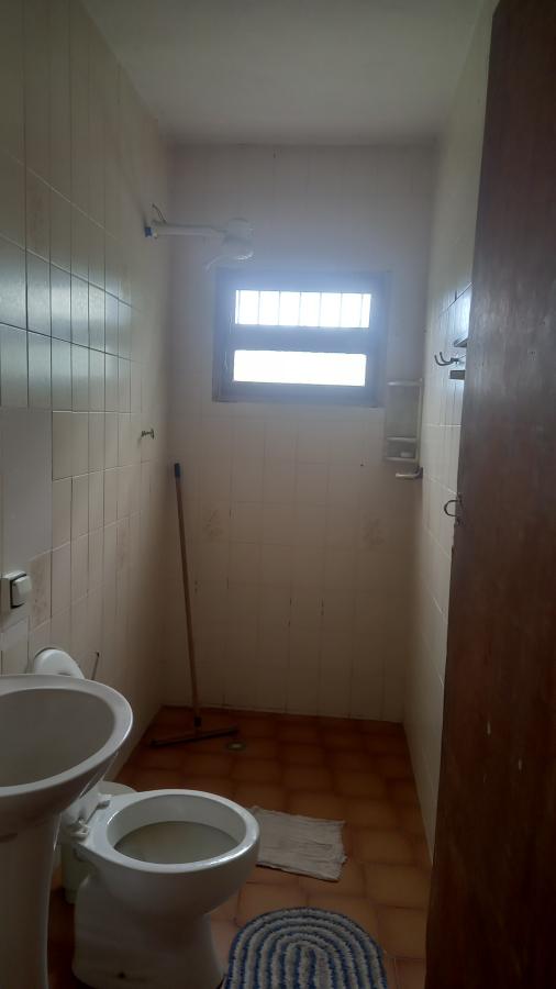 Casa à venda com 1 quarto, 300m² - Foto 7