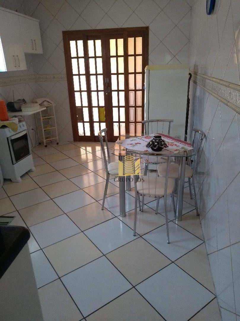 Sobrado à venda com 3 quartos, 193m² - Foto 6