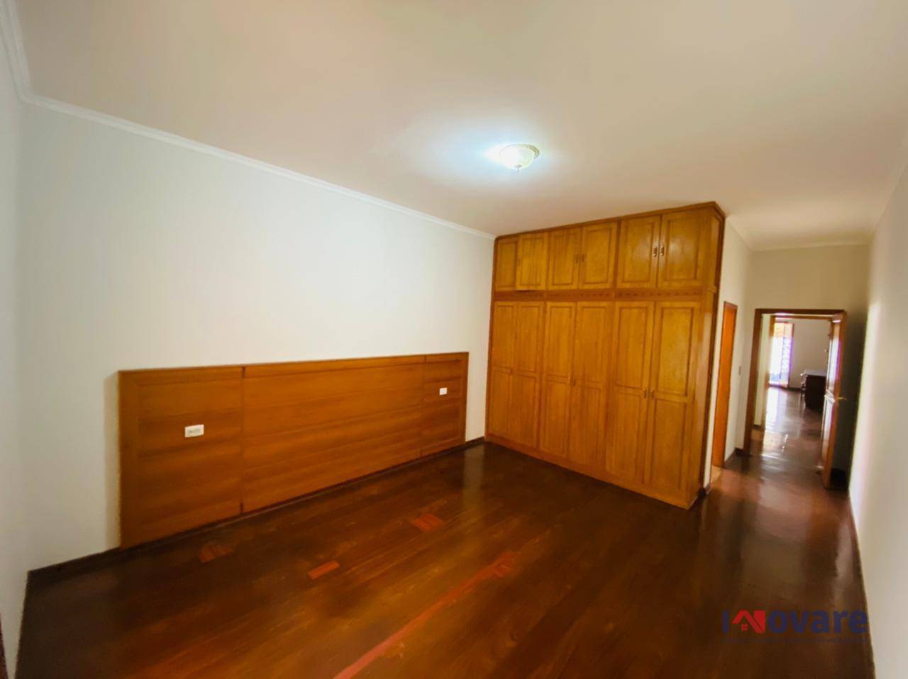 Casa à venda com 3 quartos, 321m² - Foto 18