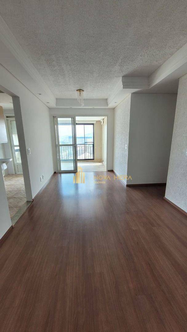 Apartamento à venda com 3 quartos, 77m² - Foto 3