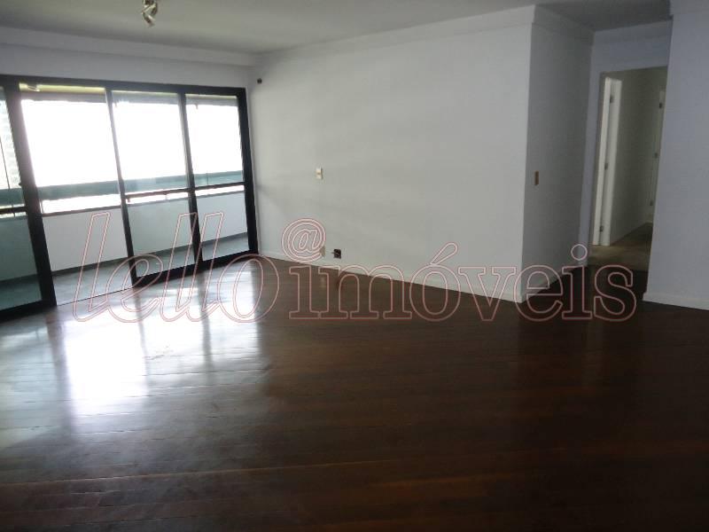 Apartamento para alugar com 4 quartos, 150m² - Foto 1