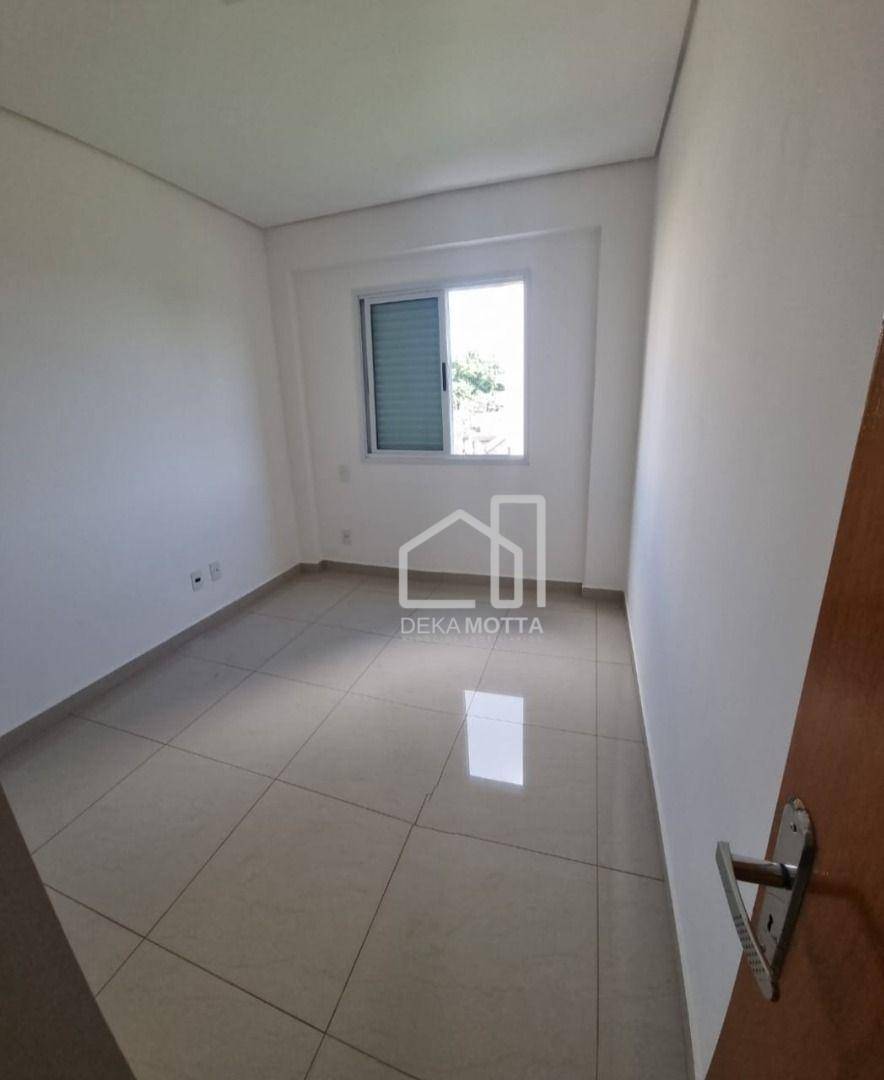 Apartamento à venda com 3 quartos, 92m² - Foto 7