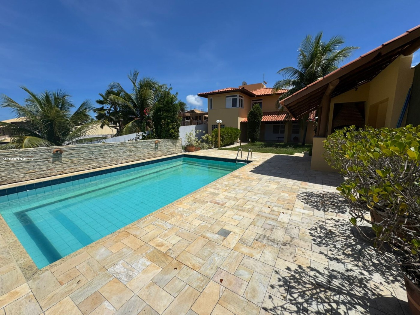 Casa à venda com 4 quartos, 600m² - Foto 30