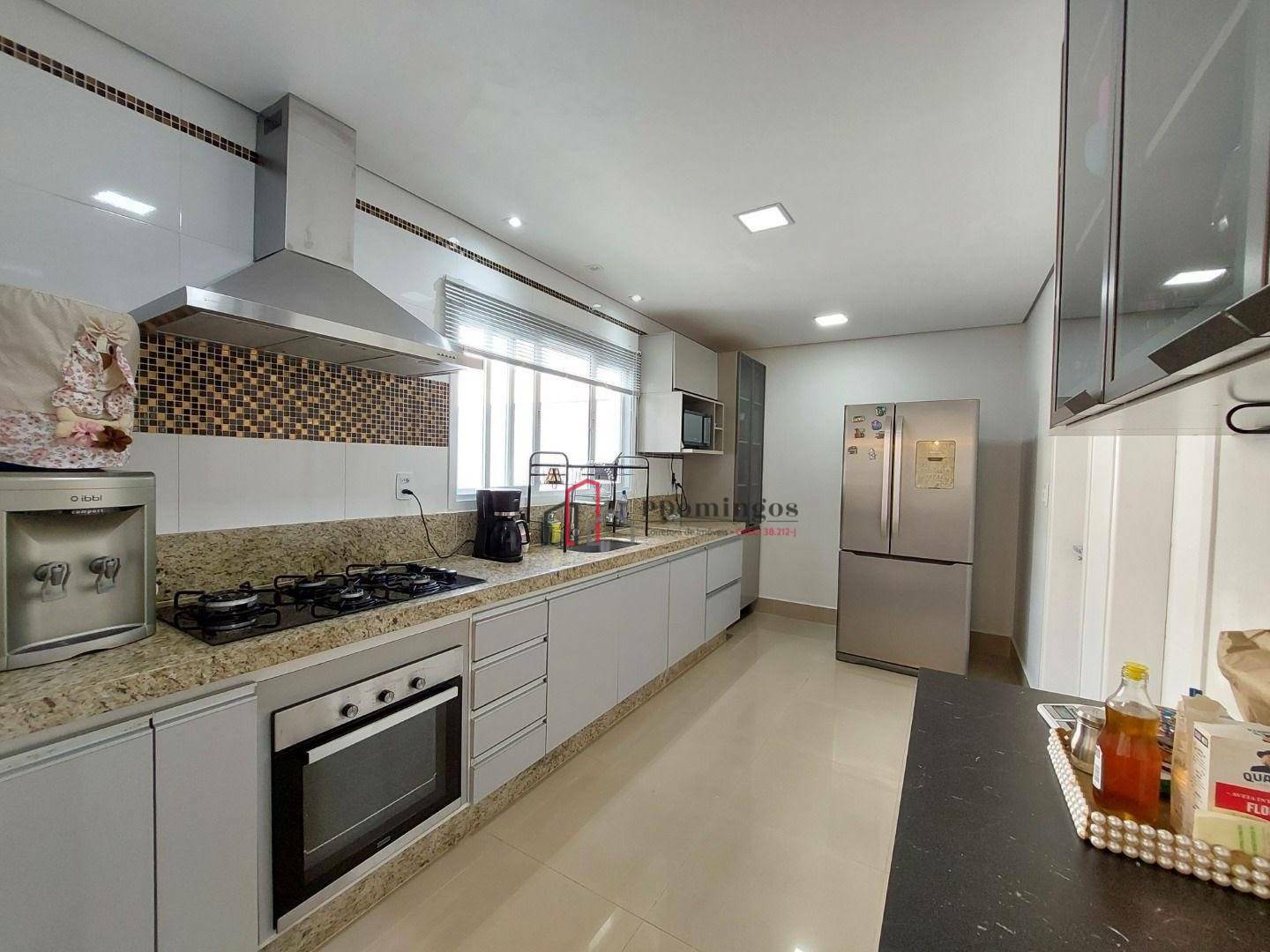 Sobrado à venda com 3 quartos, 174m² - Foto 7