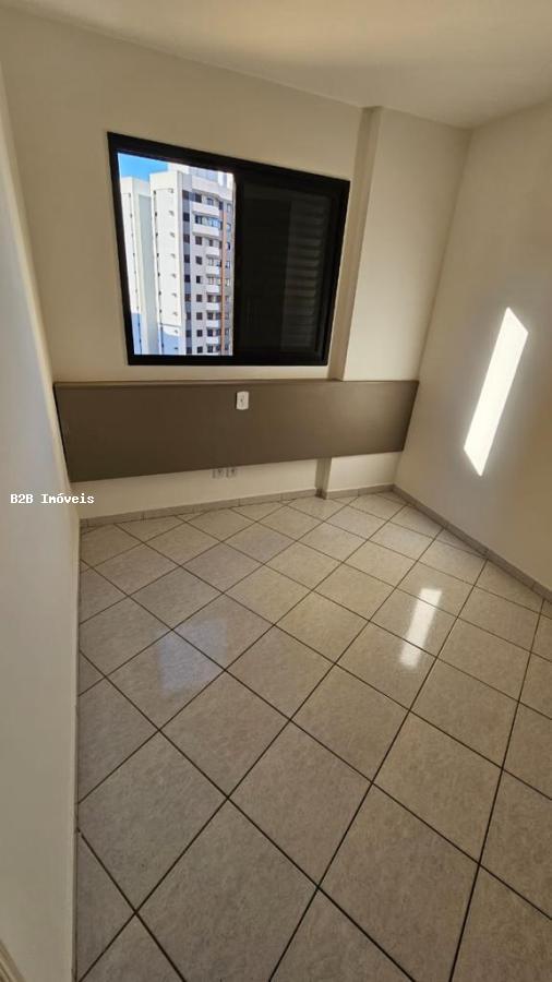 Apartamento à venda com 3 quartos, 76m² - Foto 19