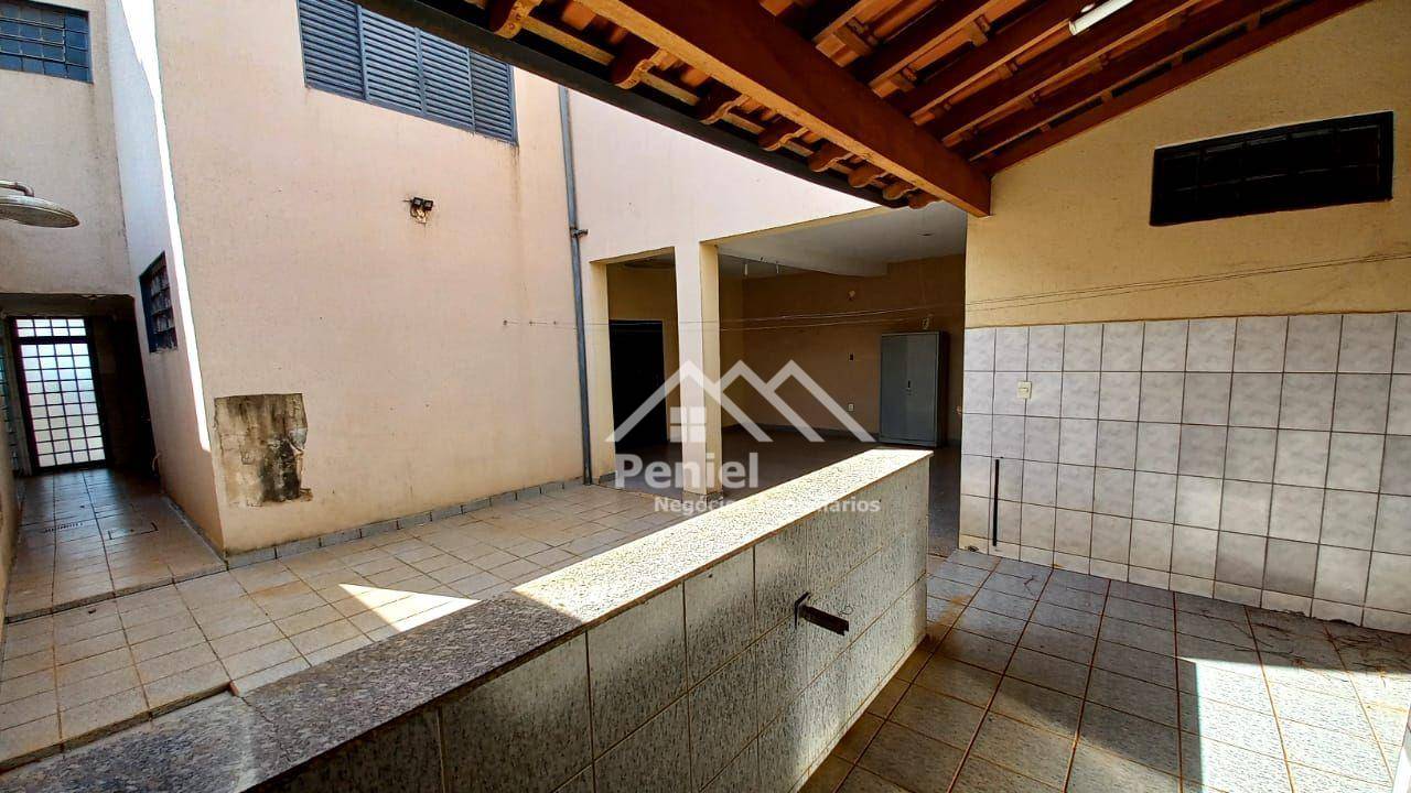 Casa à venda com 5 quartos, 236m² - Foto 42