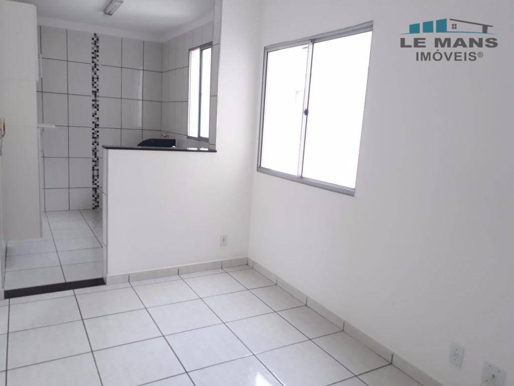 Apartamento à venda com 2 quartos, 46m² - Foto 2