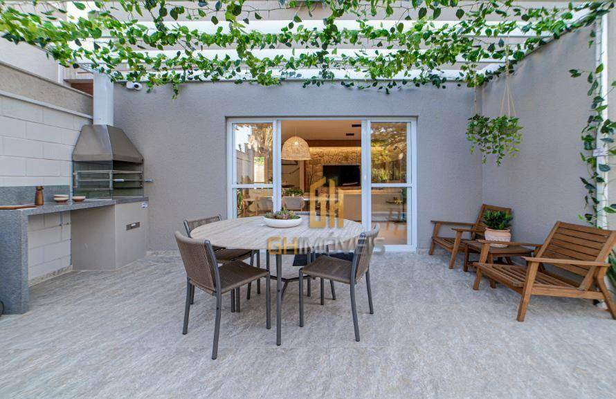 Sobrado à venda com 2 quartos, 121m² - Foto 4
