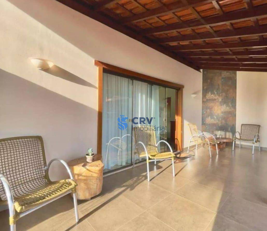 Casa à venda com 3 quartos, 366m² - Foto 14