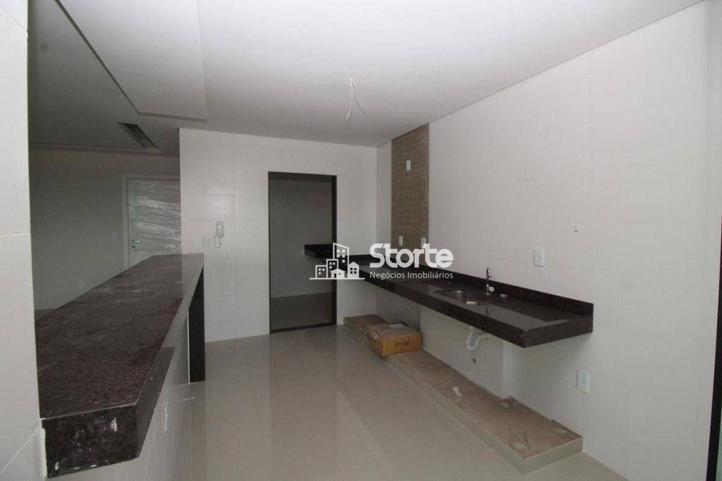 Apartamento à venda com 3 quartos, 116m² - Foto 7