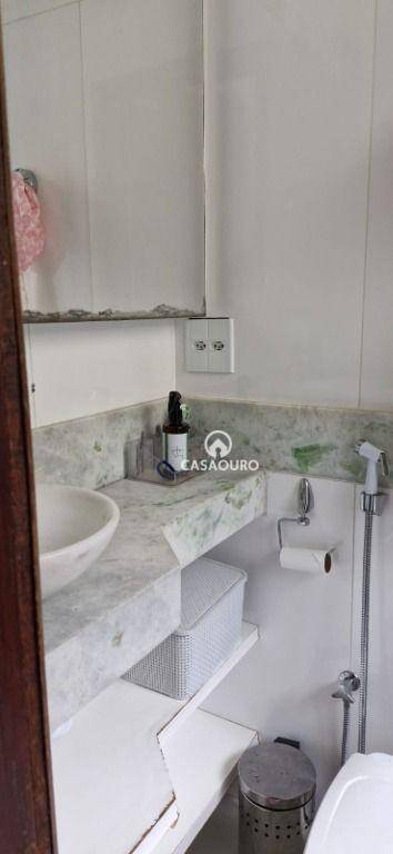 Apartamento à venda com 2 quartos, 63m² - Foto 7