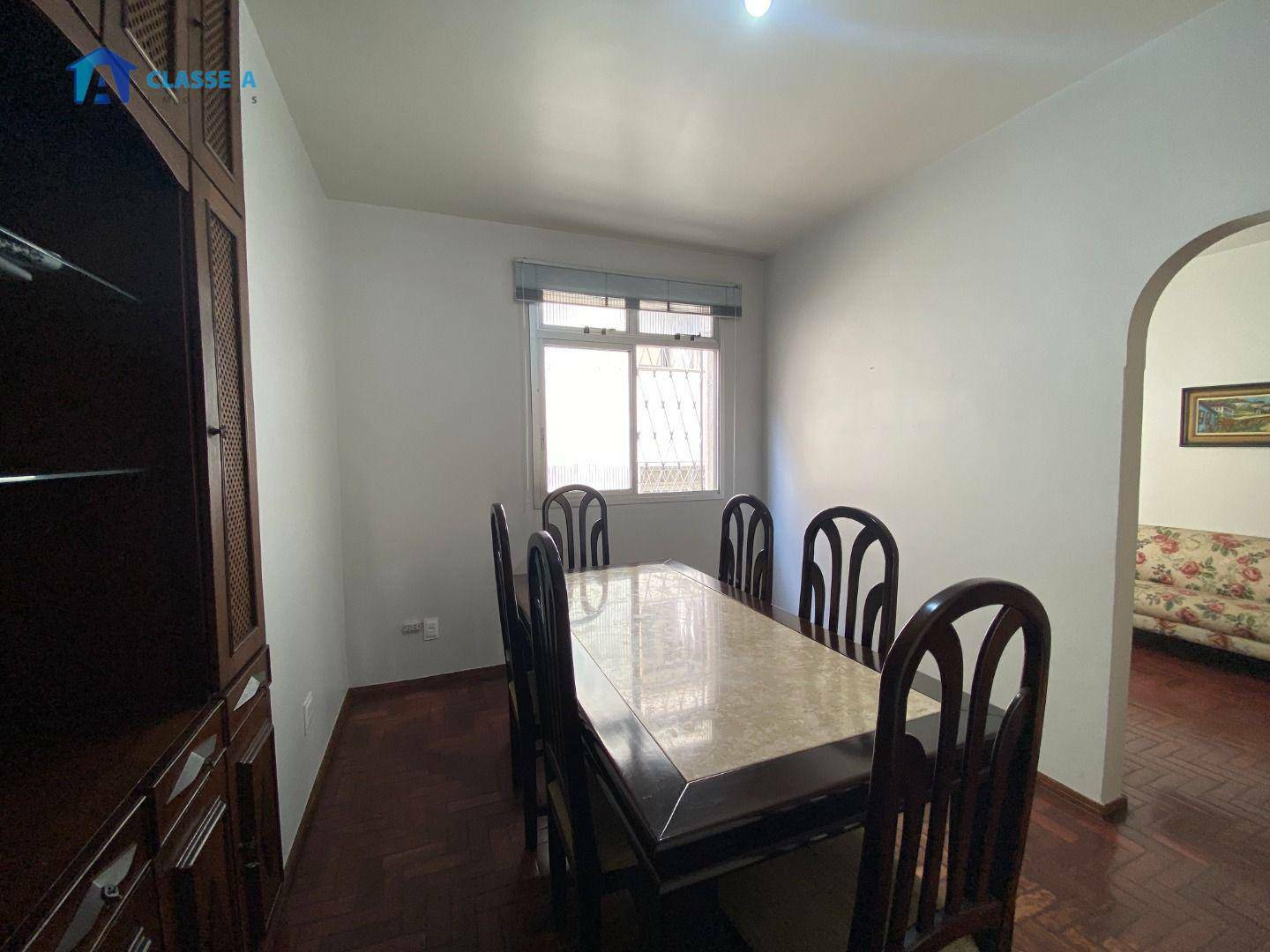 Apartamento para alugar com 3 quartos, 133m² - Foto 1