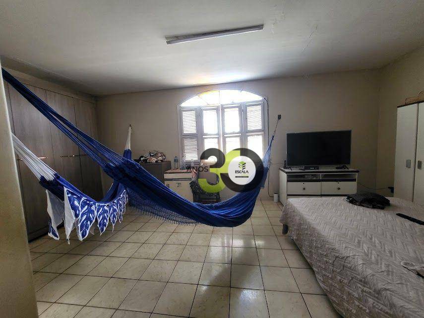 Casa à venda com 4 quartos, 319m² - Foto 24