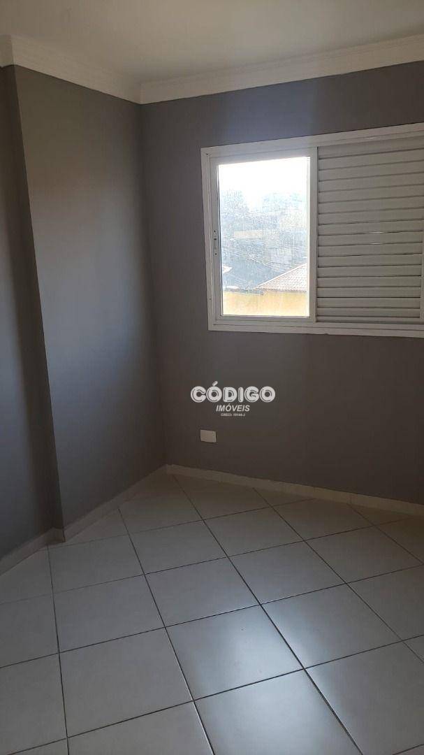 Apartamento para alugar com 3 quartos, 50m² - Foto 7