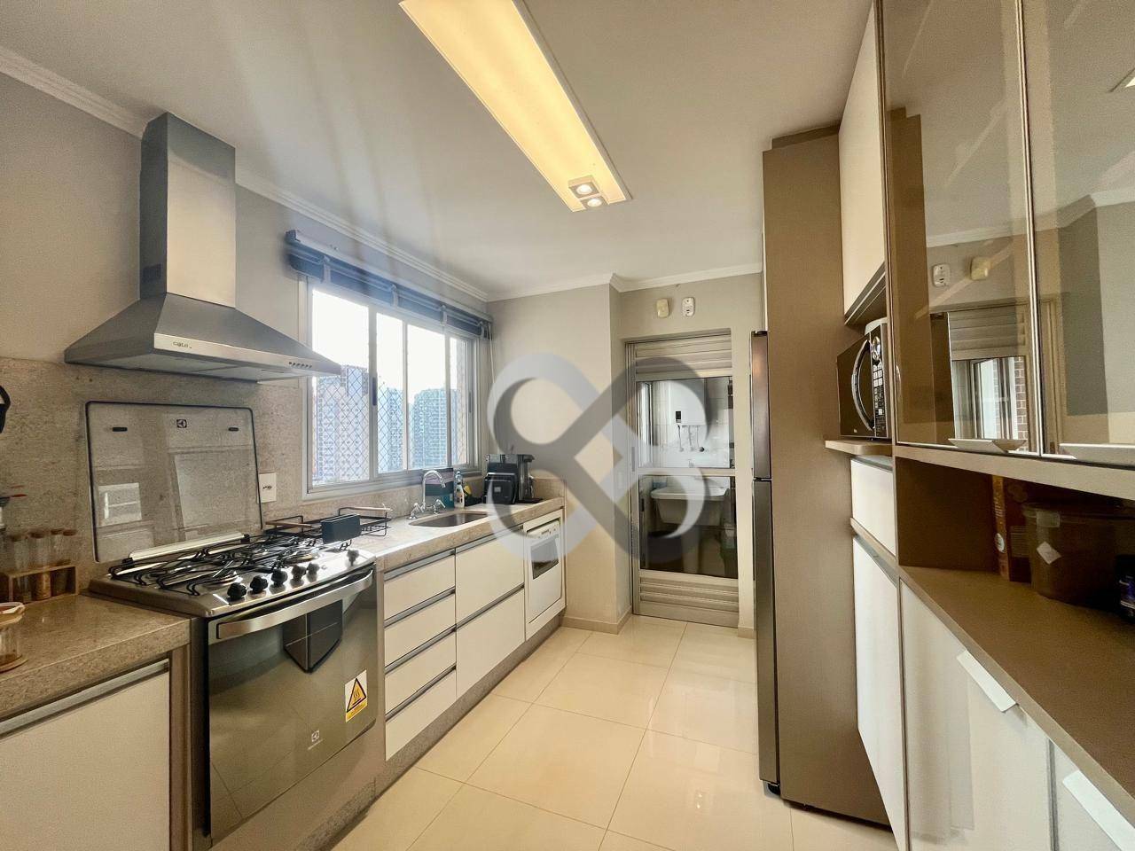 Apartamento à venda com 3 quartos, 104m² - Foto 9